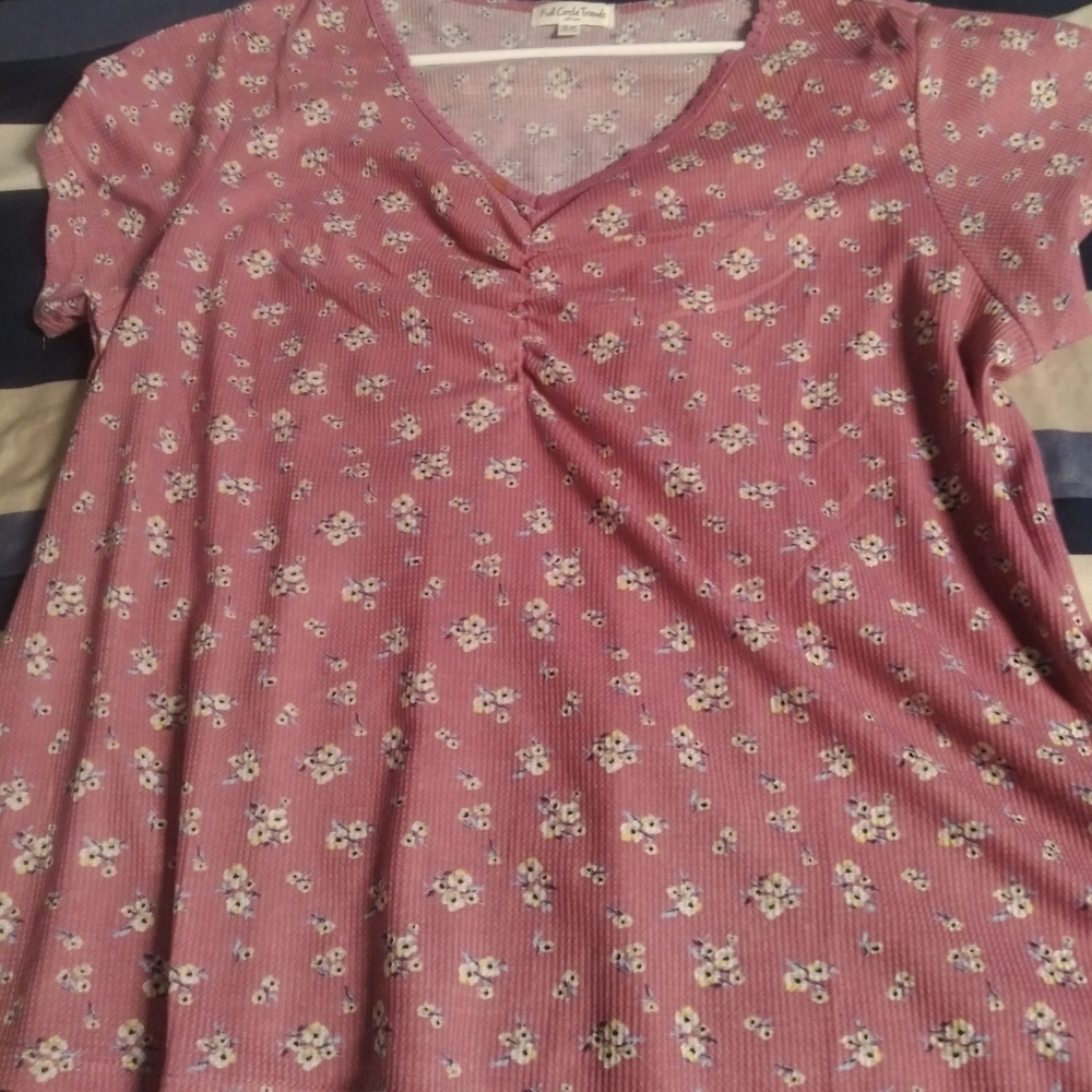 1 pinkish stretchy top